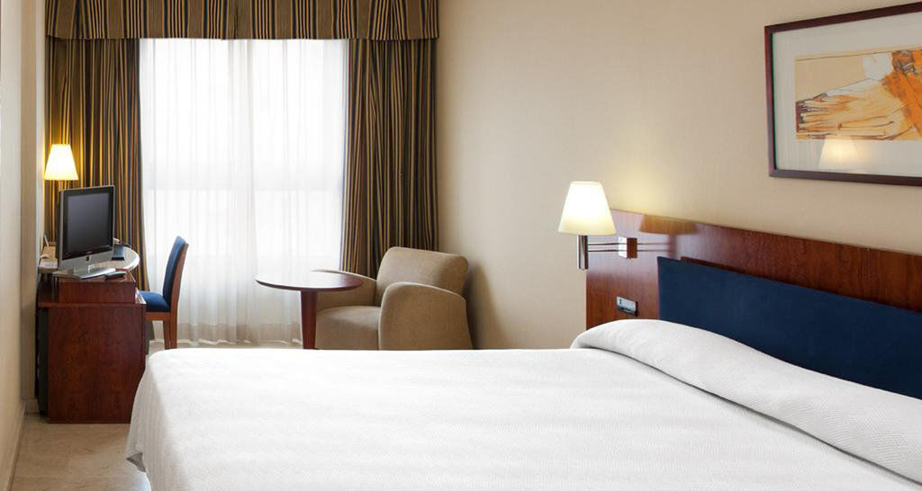 Express Rioja By Ihg Hotel 3*